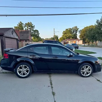 2013 Dodge Avenger SXT Sedan 4D