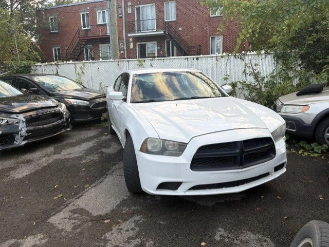 2013 Dodge Charger 7th Gen - Image 2 of 8