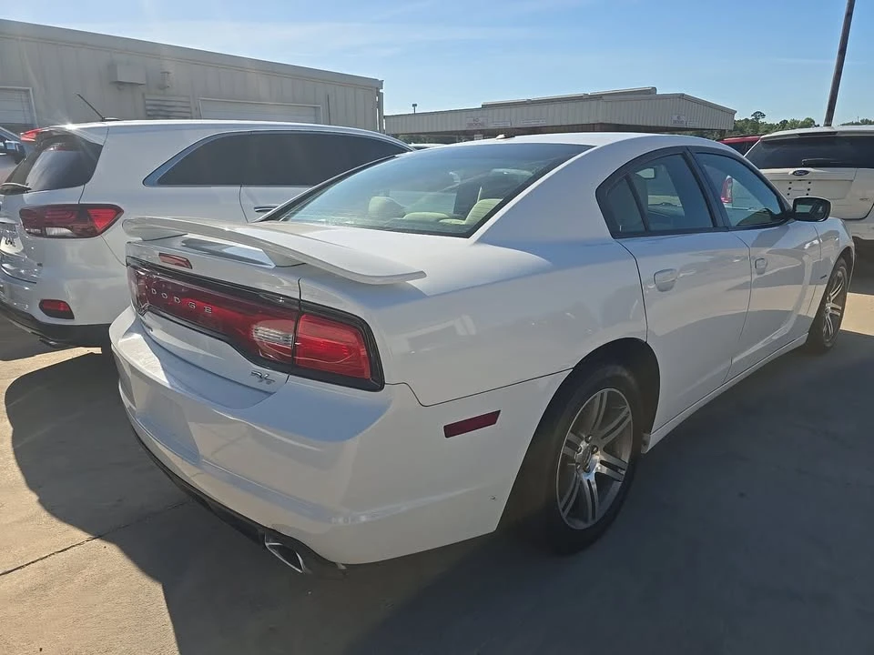 2013 Dodge Charger 7th Gen - Image 6 of 16