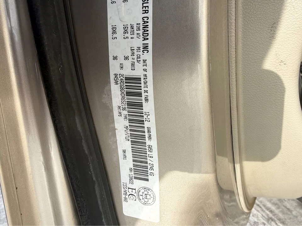 2013 Dodge Caravan - Image 8 of 8