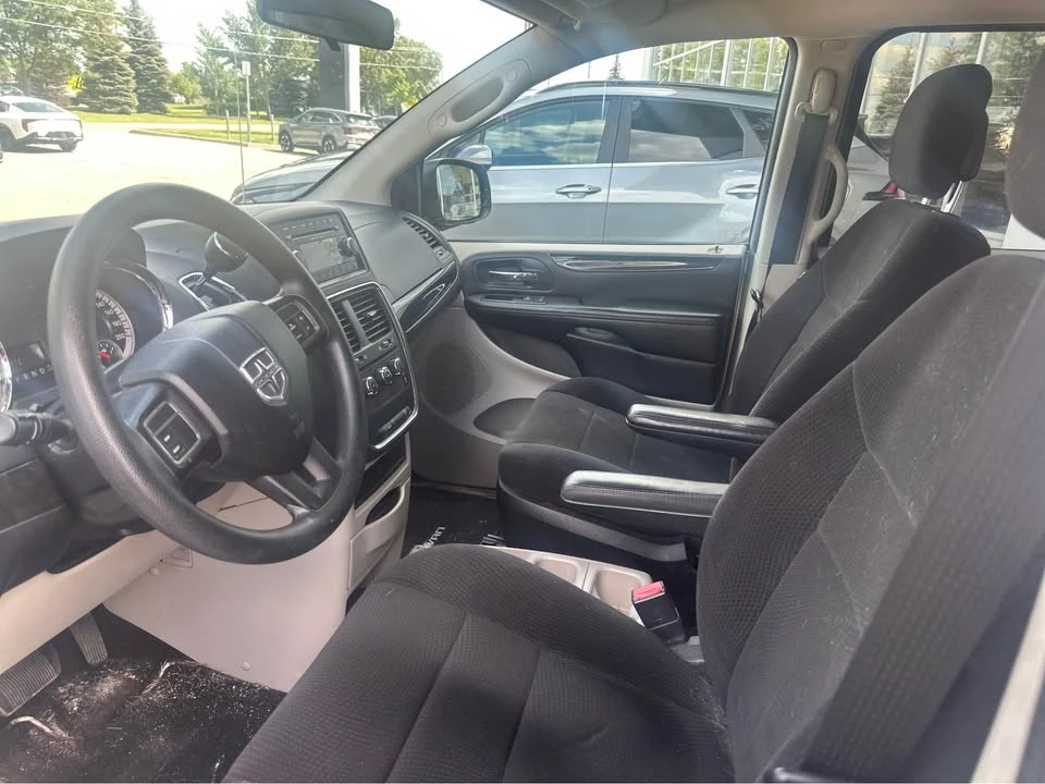 2013 Dodge Caravan - Image 11 of 15