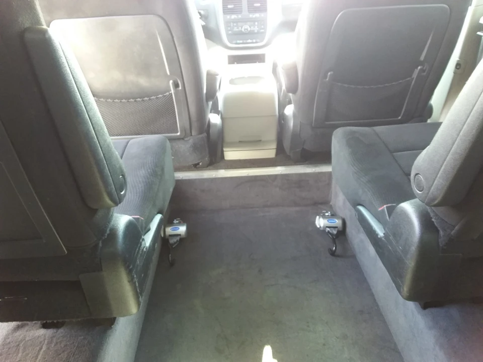 2013 Dodge Caravan - Image 7 of 21