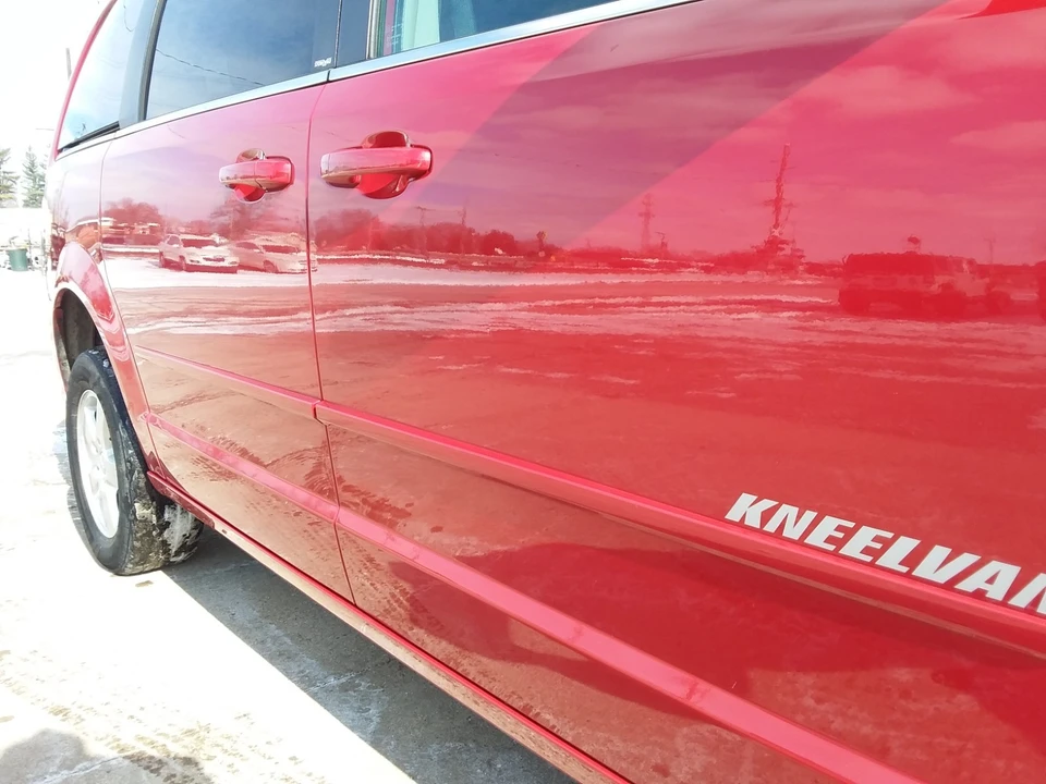 2013 Dodge Caravan - Image 12 of 21