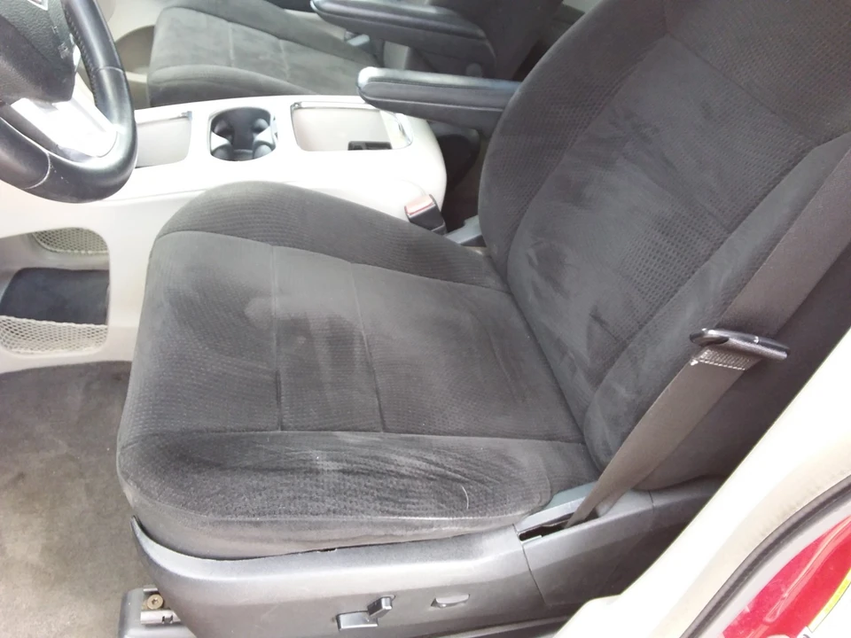 2013 Dodge Caravan - Image 19 of 21