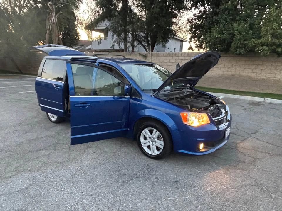 2013 Dodge Caravan - Image 11 of 19