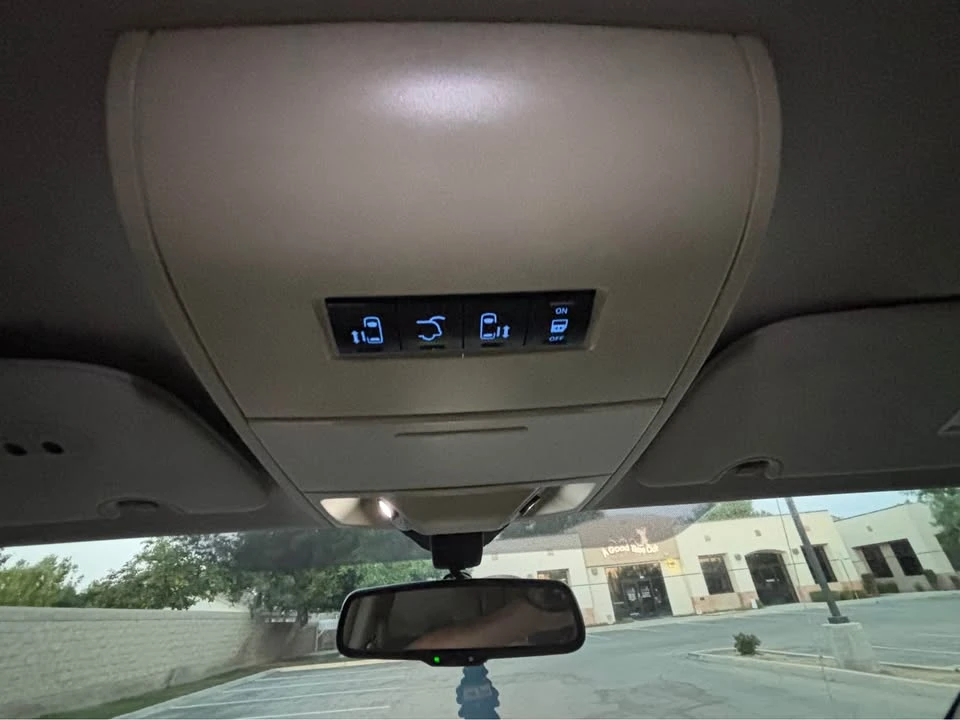 2013 Dodge Caravan - Image 16 of 19