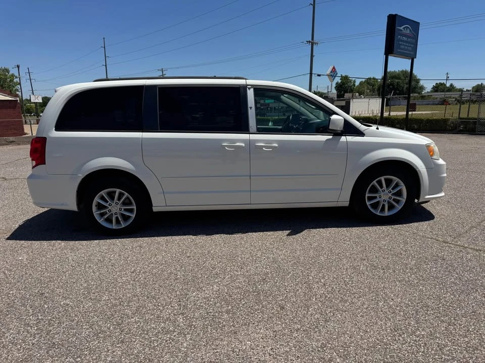 2013 Dodge Caravan - Image 5 of 10