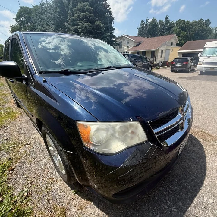 2013 Dodge Caravan - Image 6 of 14