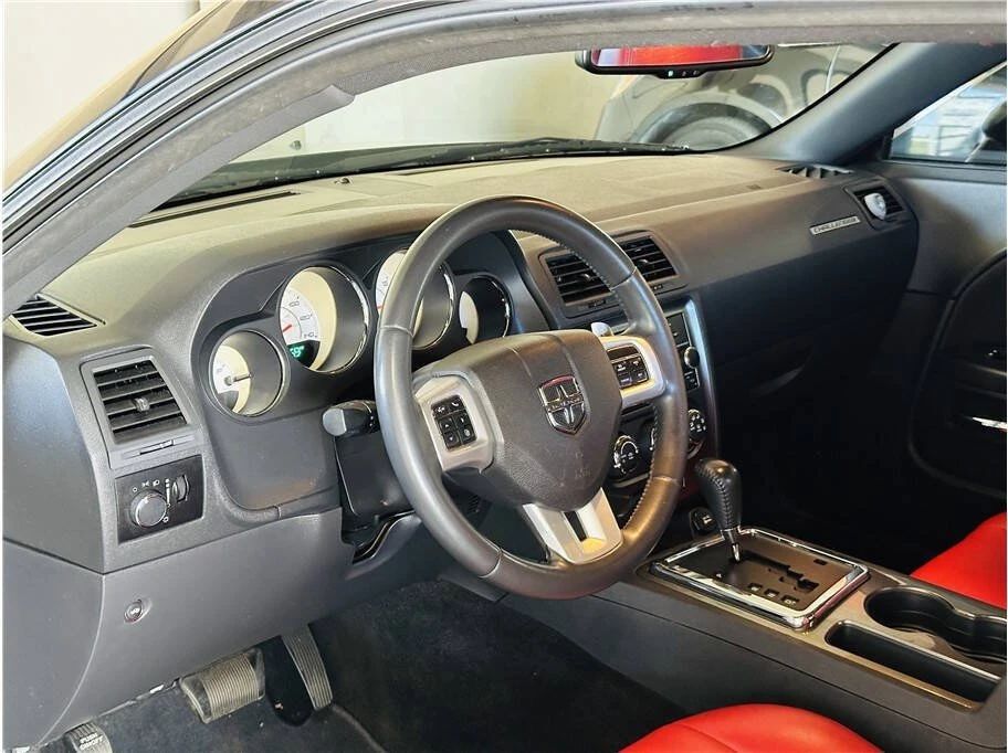2013 Dodge Challenger 3rd Gen - Image 16 of 20