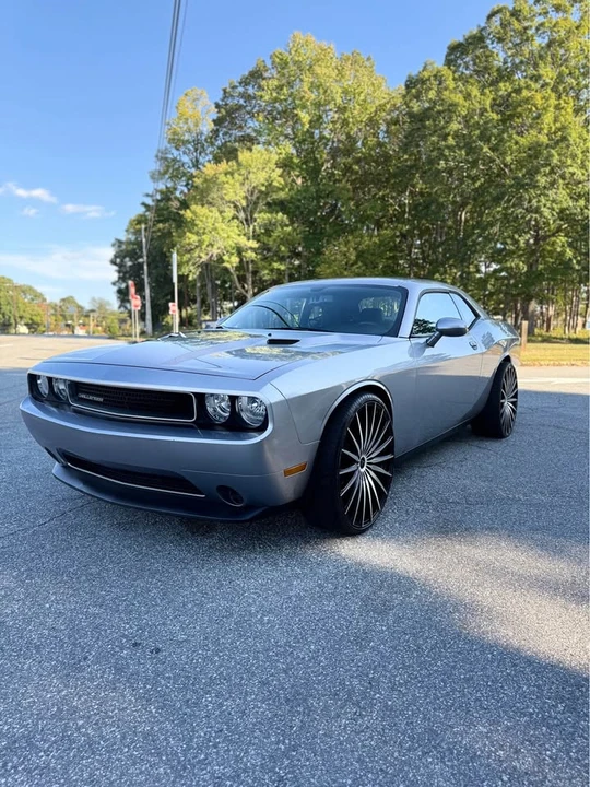 2013 Dodge Challenger 3rd Gen - Image 5 of 19