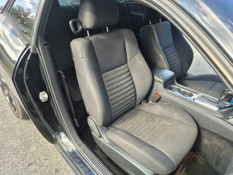 2013 Dodge Challenger 3rd Gen - Image 9 of 10