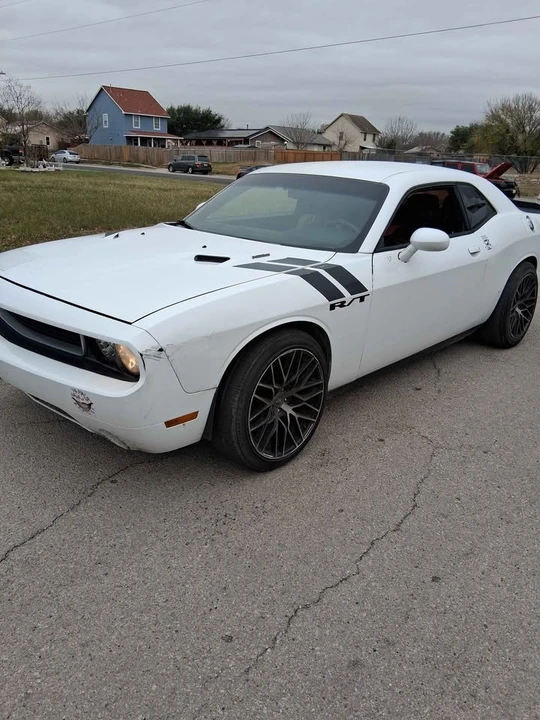 2013 Dodge Challenger 3rd Gen - Image 16 of 17