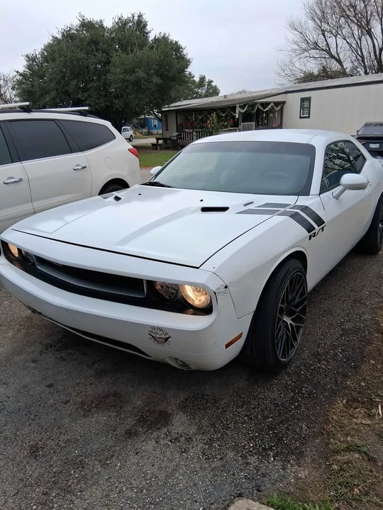 2013 Dodge Challenger 3rd Gen - Image 2 of 17