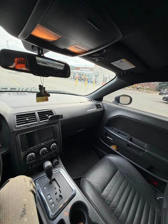2013 Dodge Challenger 3rd Gen - Image 7 of 20