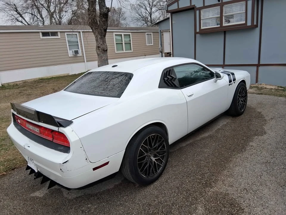 2013 Dodge Challenger 3rd Gen - Image 3 of 17