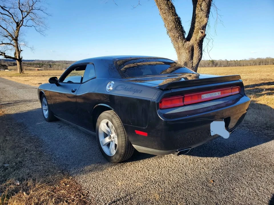 2013 Dodge Challenger 3rd Gen - Image 2 of 7