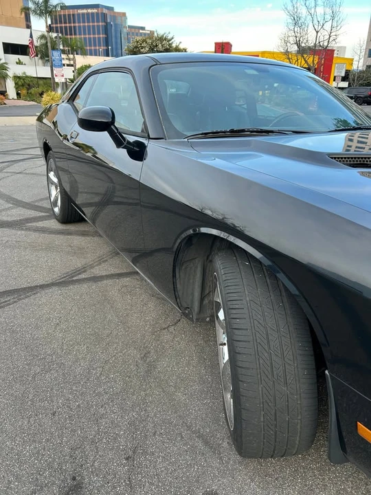 2013 Dodge Challenger 3rd Gen - Image 9 of 15