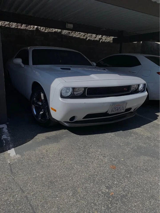 2013 Dodge Challenger 3rd Gen - Image 4 of 5