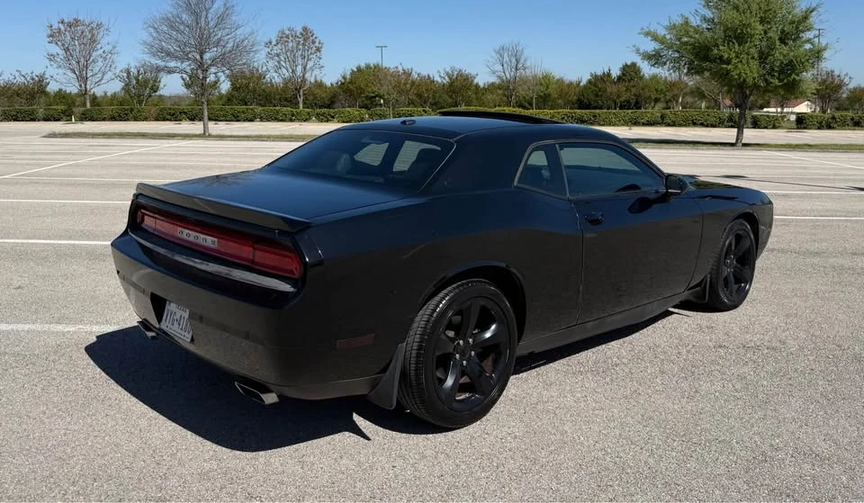2013 Dodge Challenger 3rd Gen - Image 4 of 11