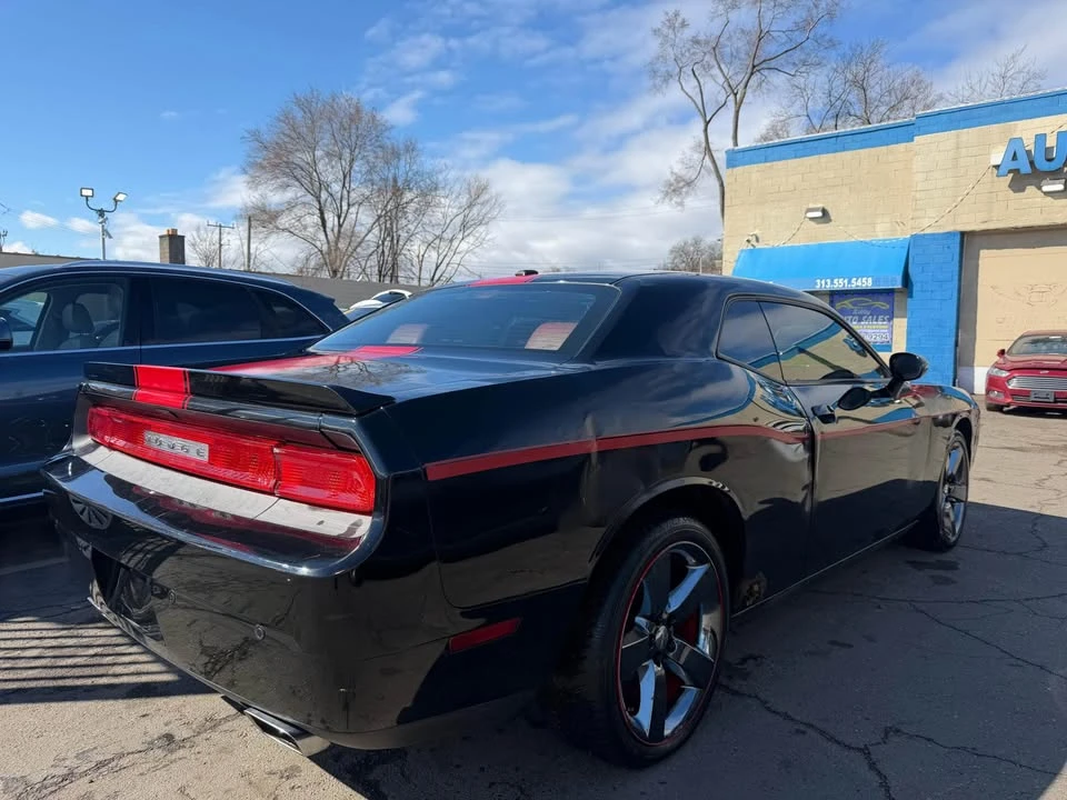 2013 Dodge Challenger 3rd Gen - Image 3 of 8