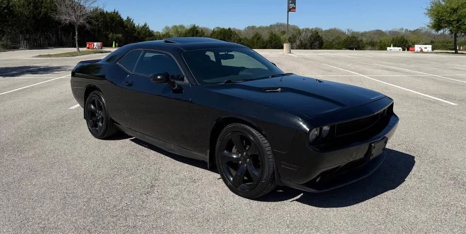 2013 Dodge Challenger 3rd Gen - Image 3 of 11
