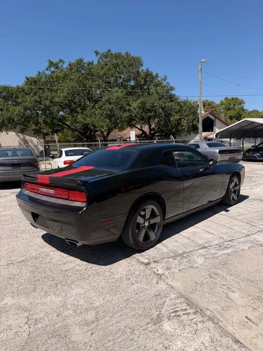 2013 Dodge Challenger 3rd Gen - Image 9 of 14