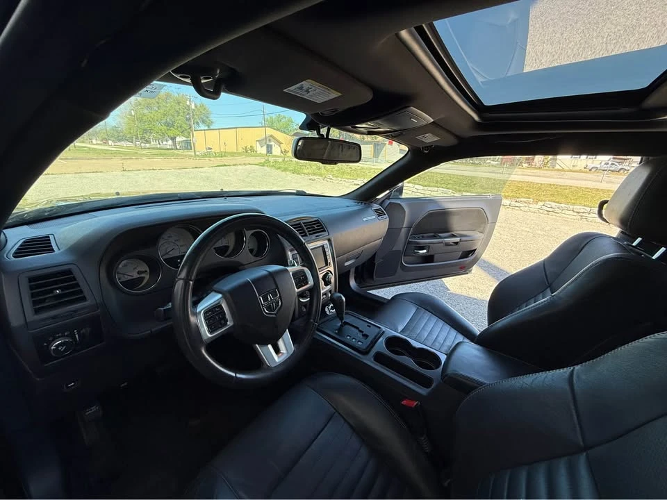 2013 Dodge Challenger 3rd Gen - Image 8 of 11