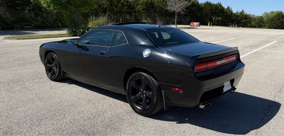2013 Dodge Challenger 3rd Gen - Image 6 of 11