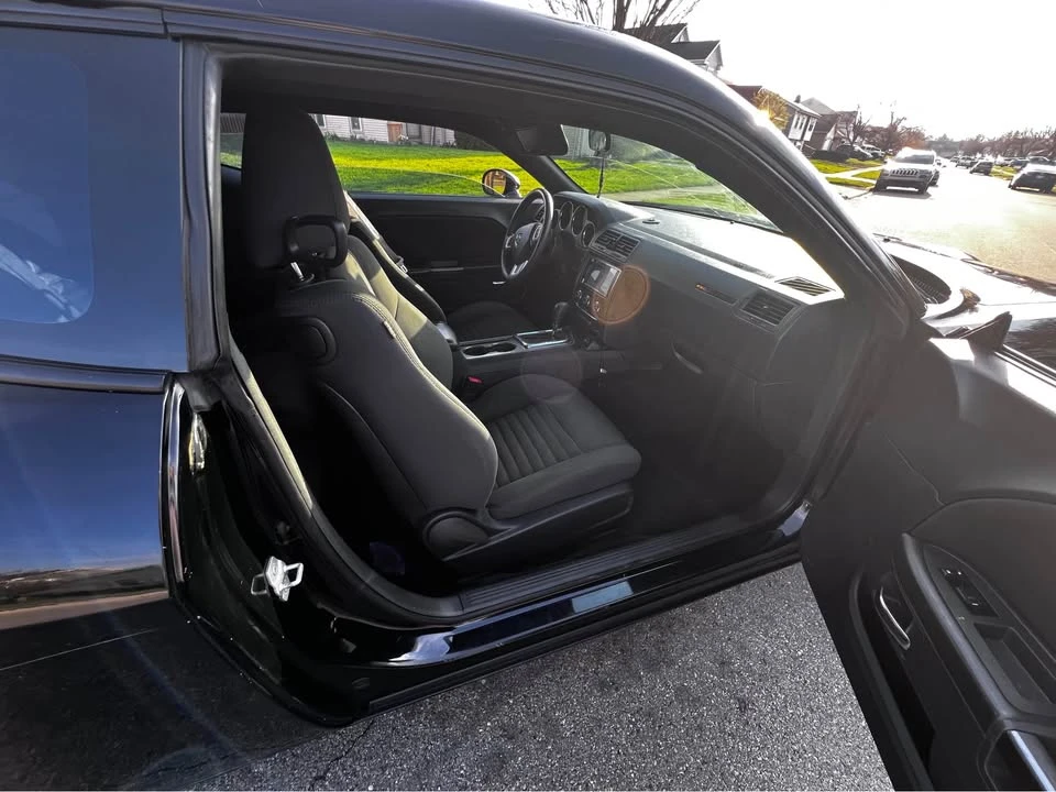 2013 Dodge Challenger 3rd Gen - Image 9 of 18