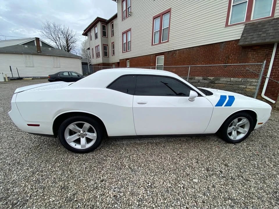 2013 Dodge Challenger 3rd Gen - Image 3 of 10