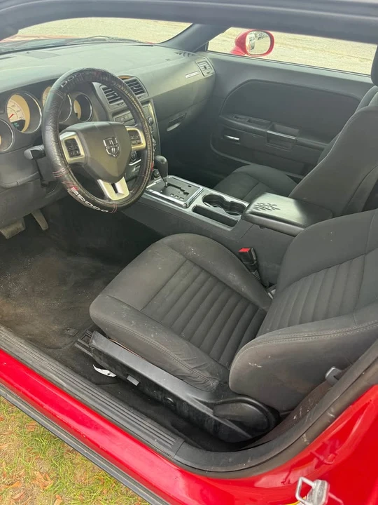 2013 Dodge Challenger 3rd Gen - Image 5 of 8