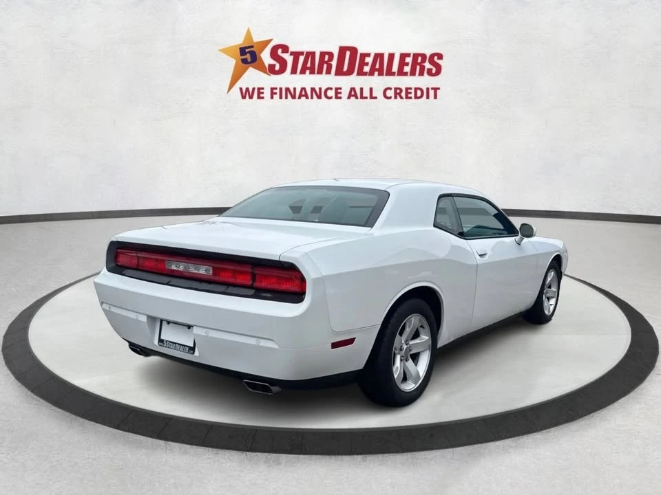 2013 Dodge Challenger 3rd Gen - Image 7 of 20