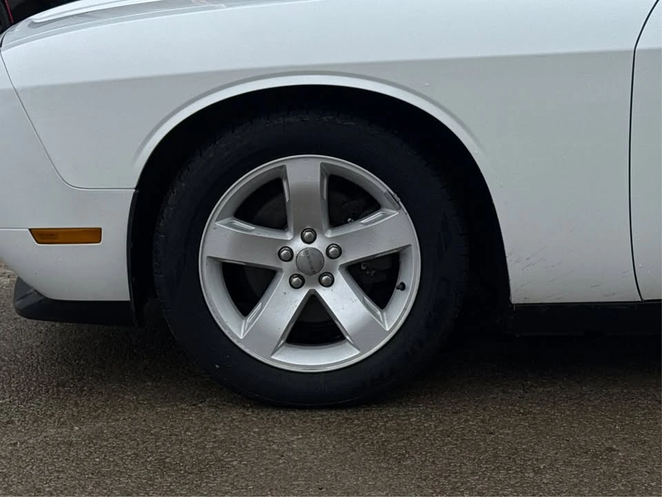 2013 Dodge Challenger 3rd Gen - Image 17 of 20