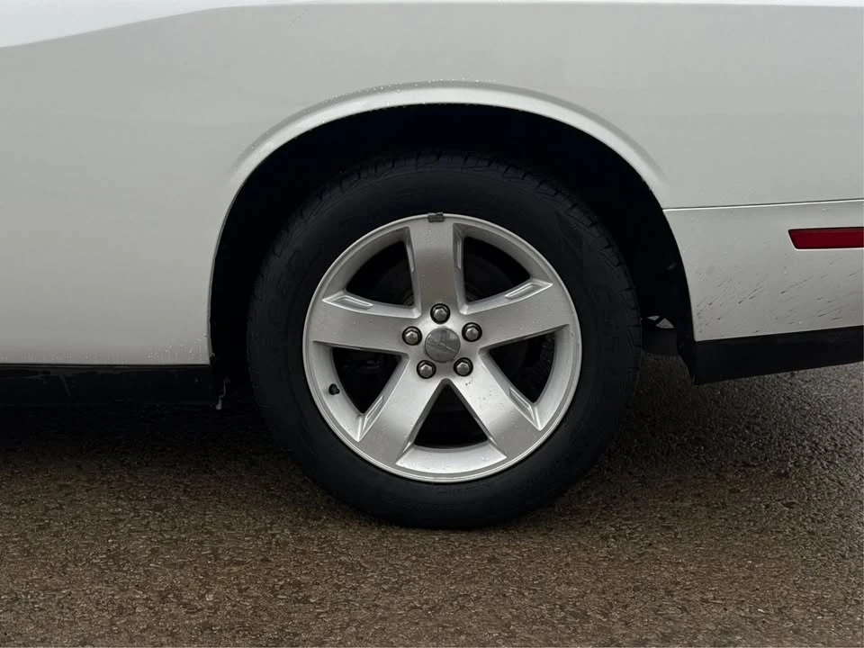 2013 Dodge Challenger 3rd Gen - Image 16 of 20