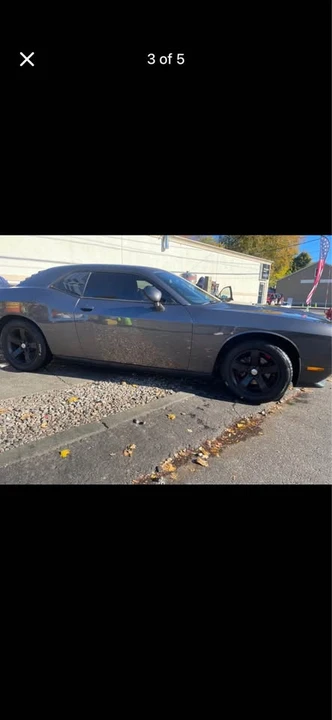 2013 Dodge Challenger 3rd Gen - Image 2 of 5