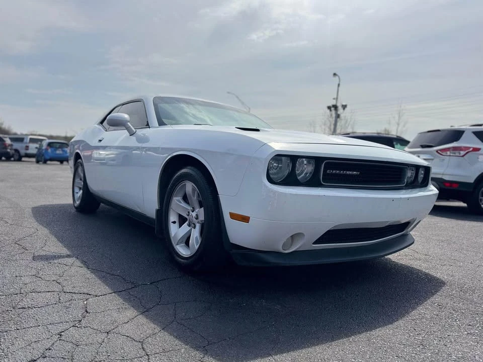 2013 Dodge Challenger - Image 5 of 17