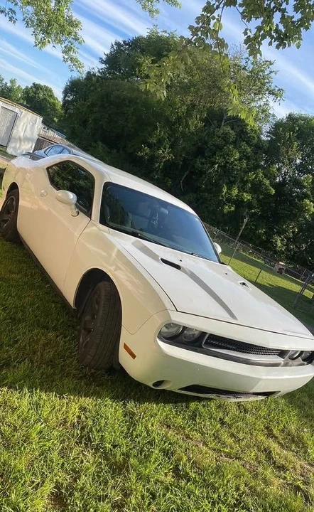 2013 Dodge Challenger 3rd Gen - Image 2 of 3