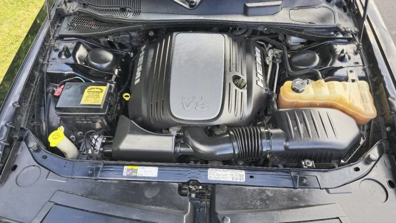 2013 Dodge Challenger 3rd Gen - Image 10 of 17