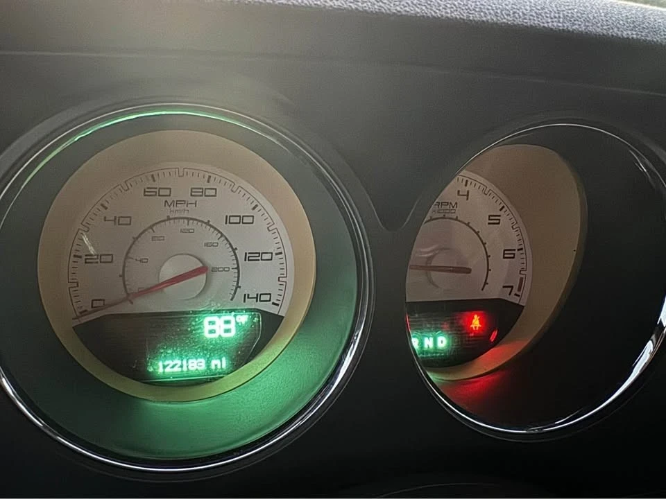 2013 Dodge Challenger 3rd Gen - Image 9 of 11