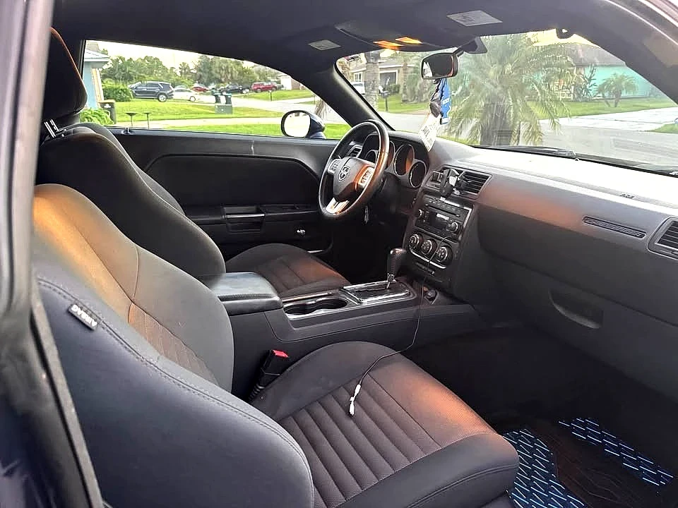 2013 Dodge Challenger 3rd Gen - Image 7 of 11