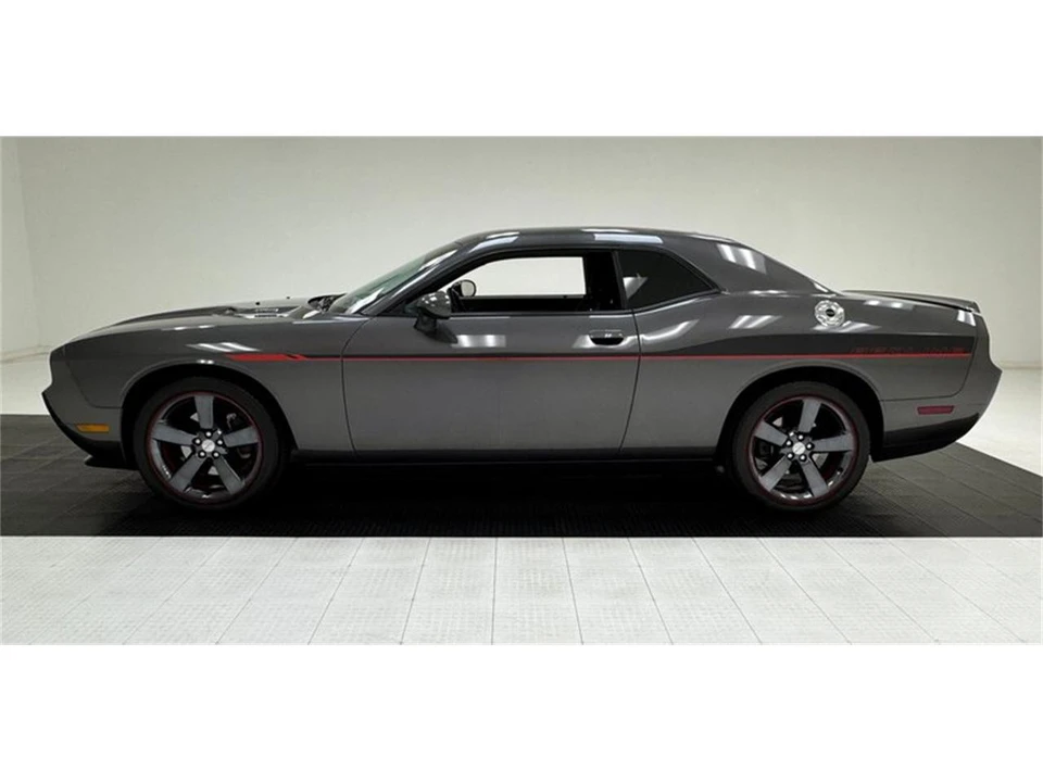 2013 Dodge Challenger 3rd Gen - Image 2 of 31