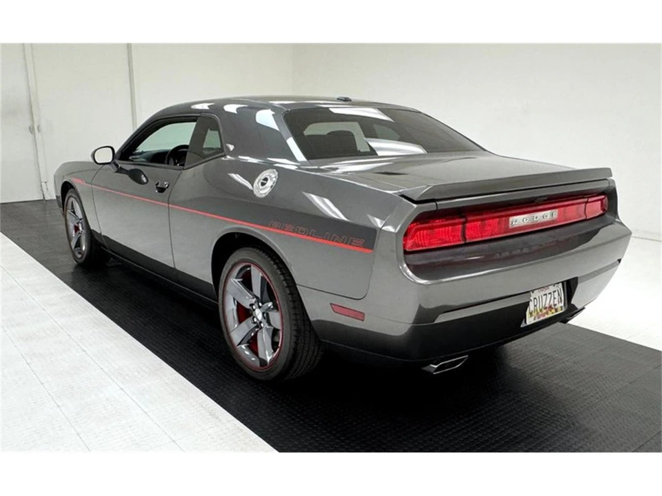 2013 Dodge Challenger 3rd Gen - Image 3 of 31