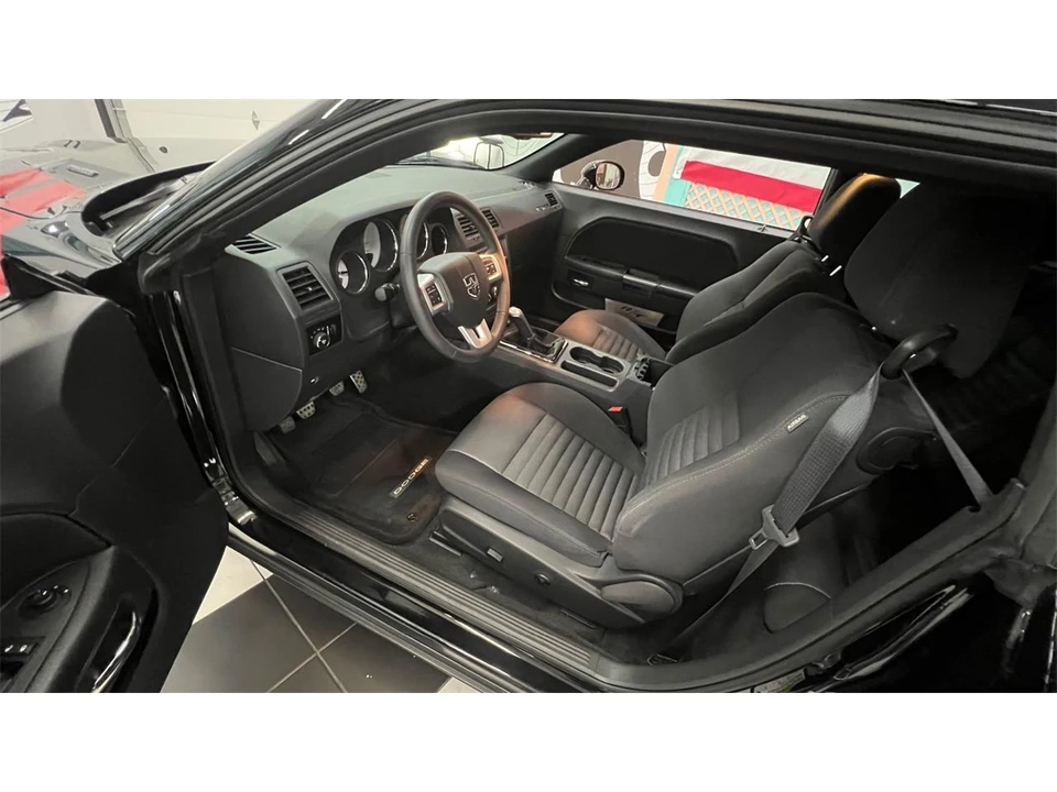 2013 Dodge Challenger 3rd Gen - Image 5 of 31