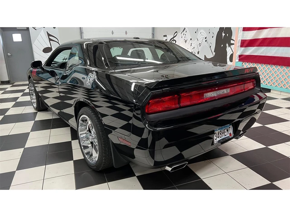 2013 Dodge Challenger 3rd Gen - Image 17 of 31