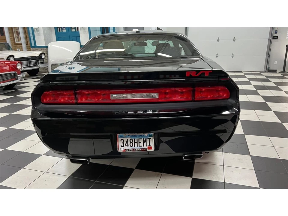 2013 Dodge Challenger 3rd Gen - Image 16 of 31