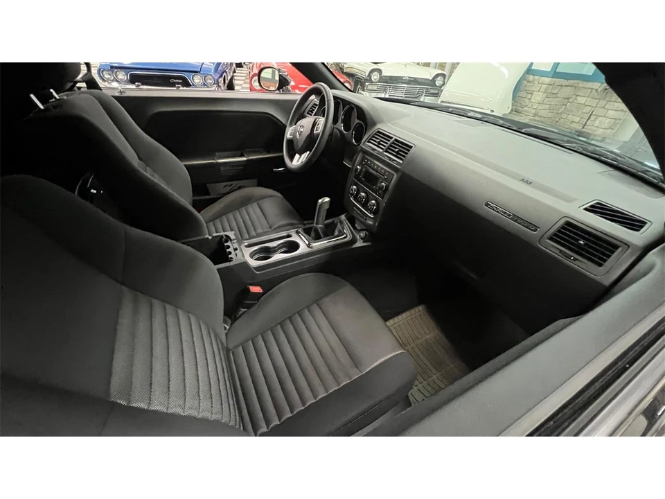 2013 Dodge Challenger 3rd Gen - Image 12 of 31