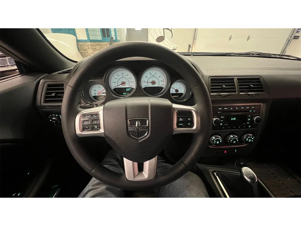 2013 Dodge Challenger 3rd Gen - Image 24 of 31