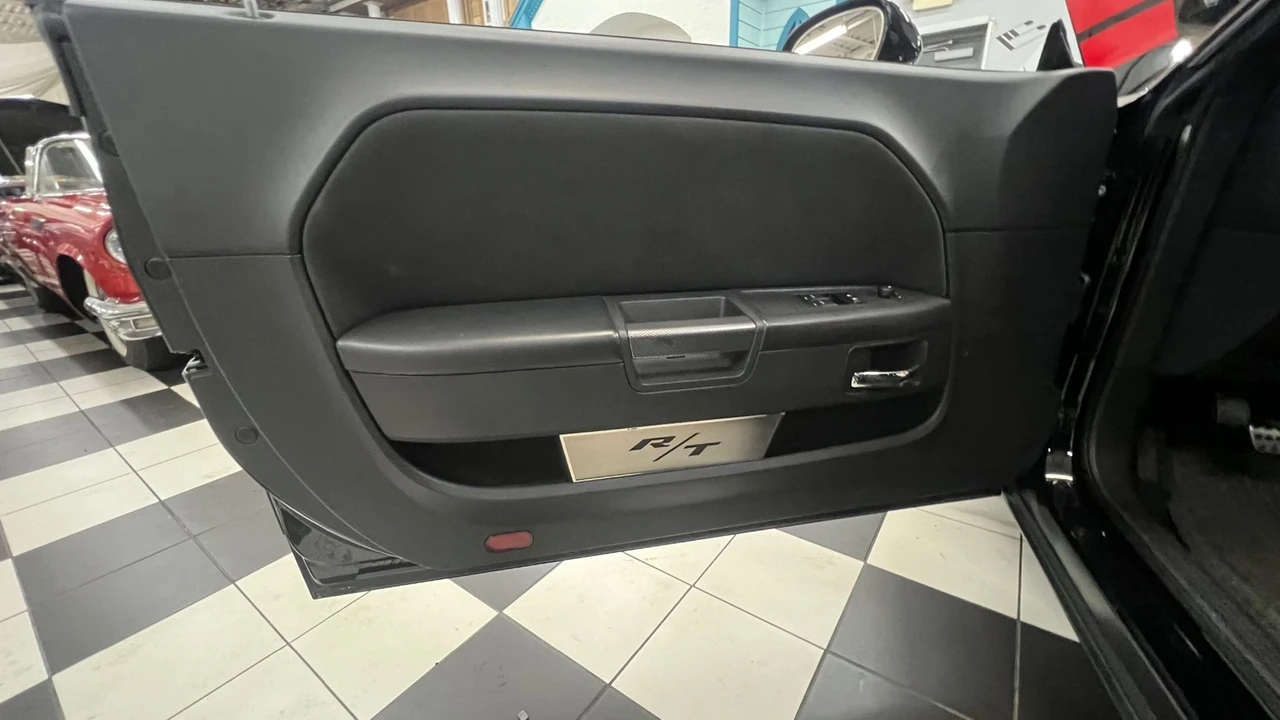 2013 Dodge Challenger 3rd Gen - Image 31 of 31