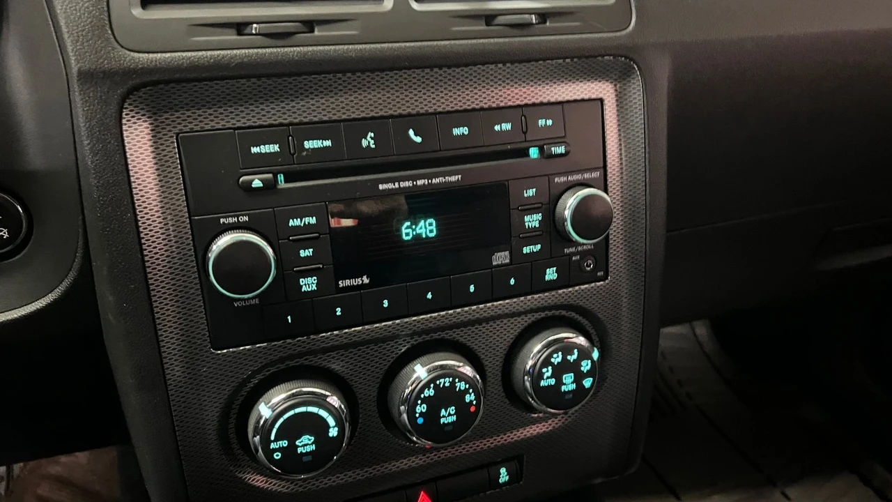 2013 Dodge Challenger 3rd Gen - Image 20 of 31