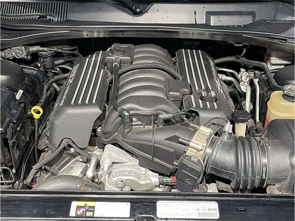 2013 Dodge Challenger 3rd Gen - Image 20 of 31